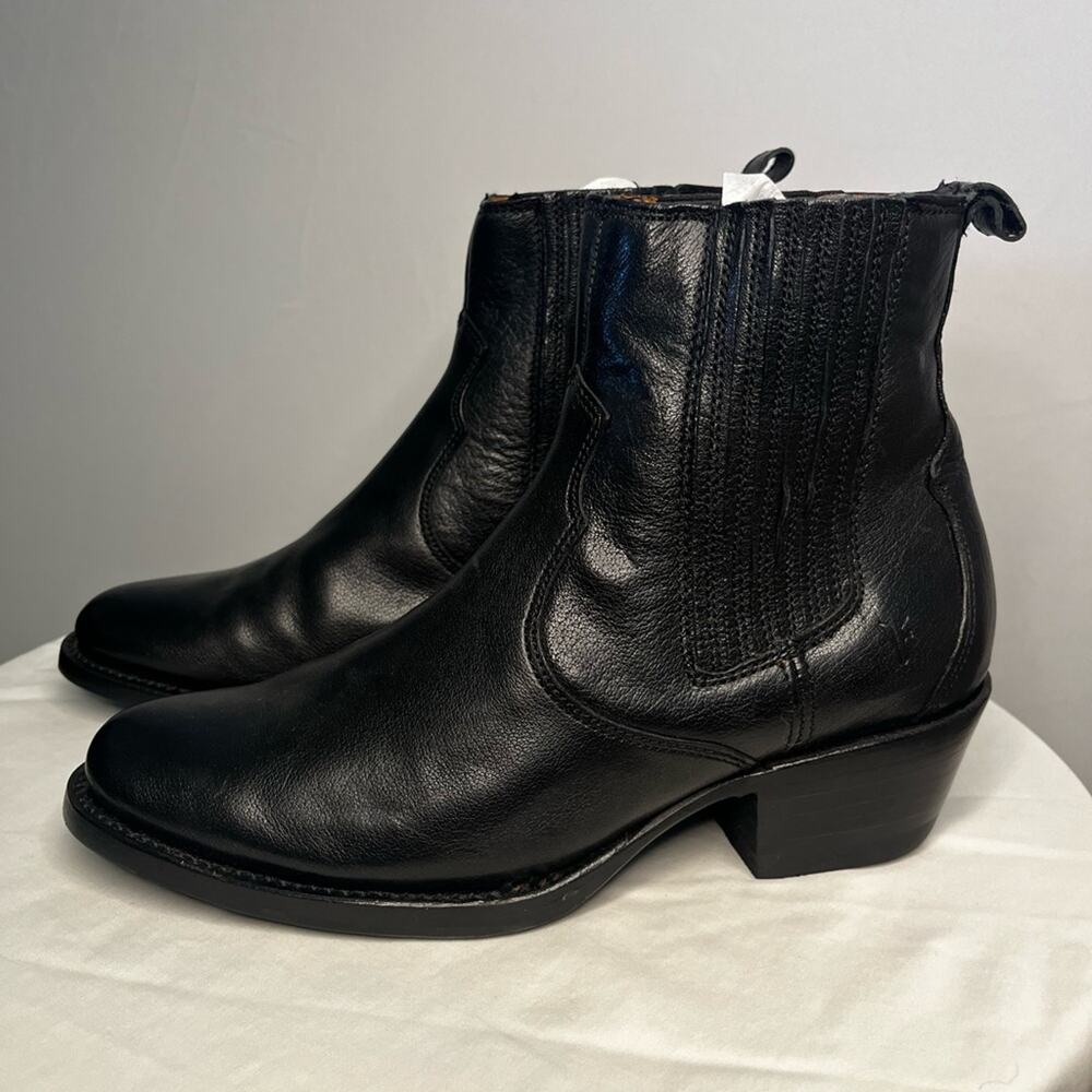 Frye Sandra Black Leather Heeled Chelsea Boots